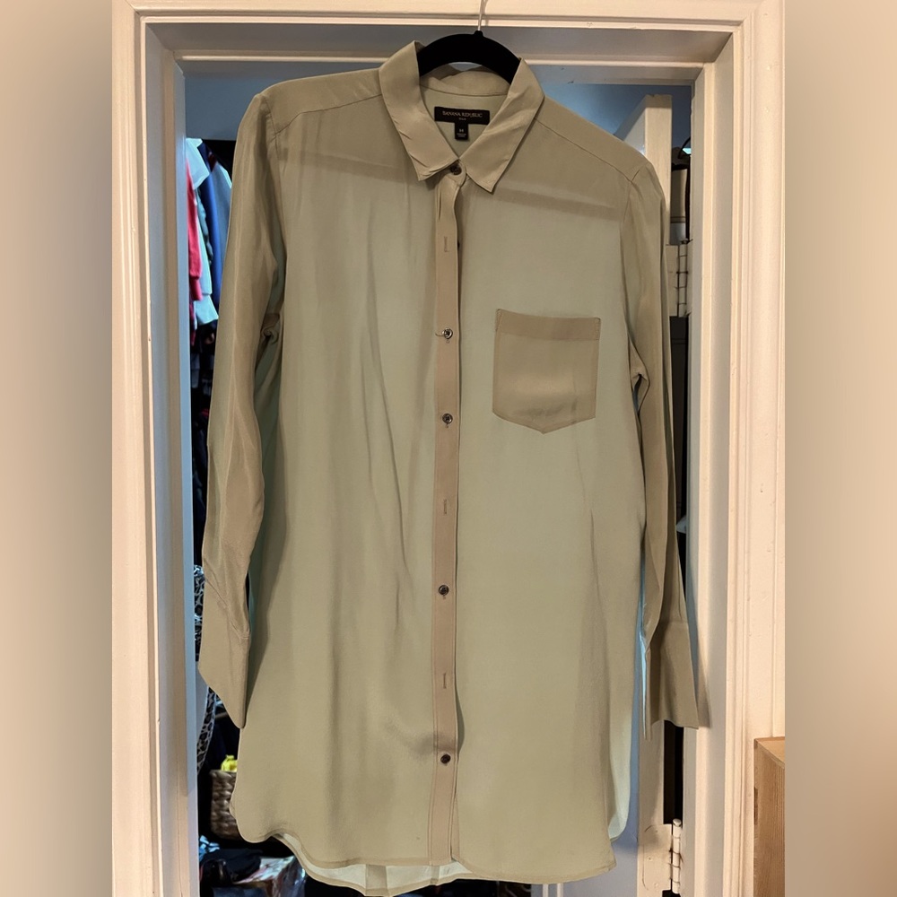 Very Nice Silk Shirt for Business or Going out
